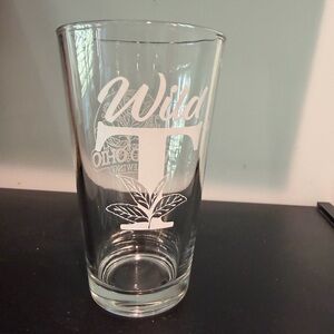 Wild T Beverage Glasses 16 ounces Set of 10 New